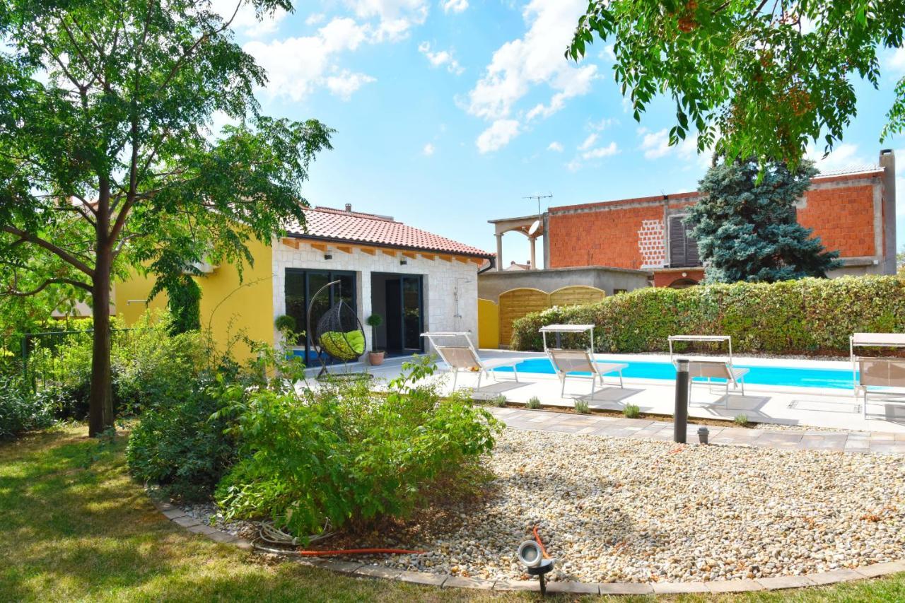 Villa Lux Nina With Six Bedrooms, Private Pool, Sauna Zadar Extérieur photo